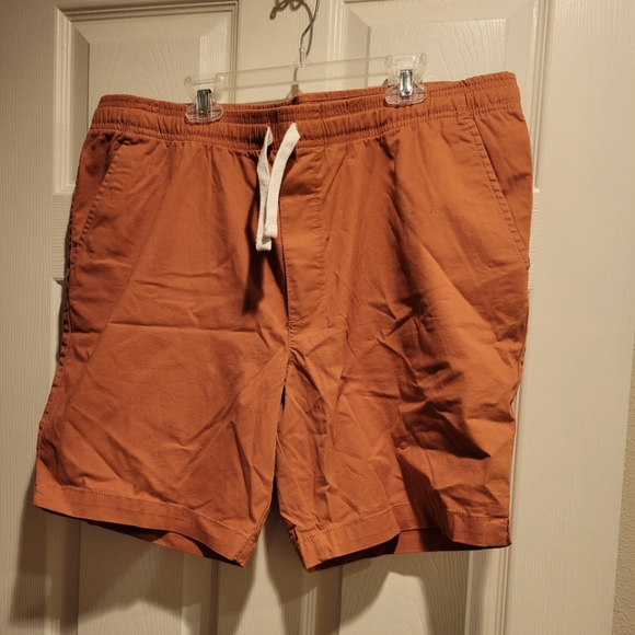 Goodfellow & Co Other - Red shorts (size L)